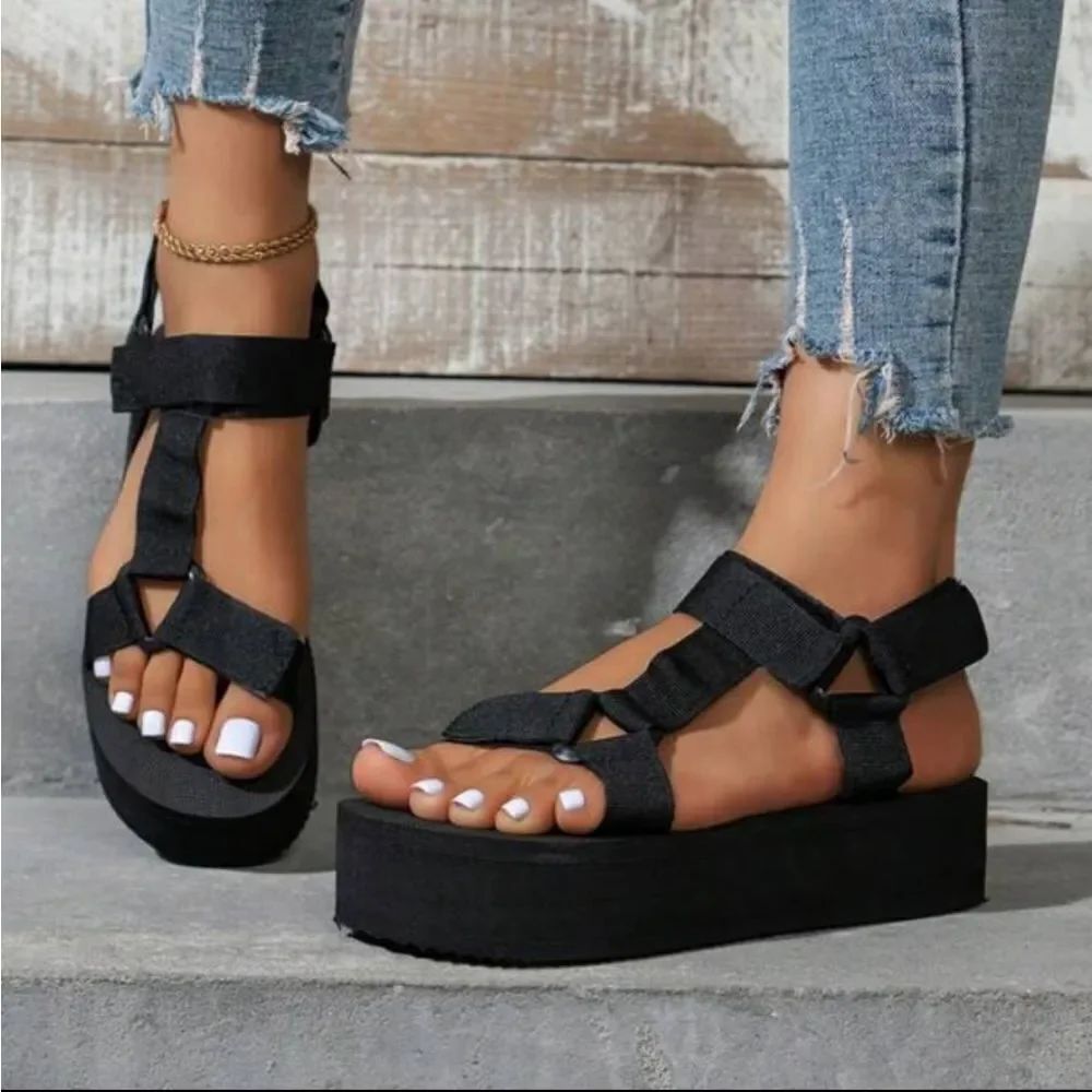 TEVA WOMEN'S PLATFORM MESH FLATFORM SANDAL